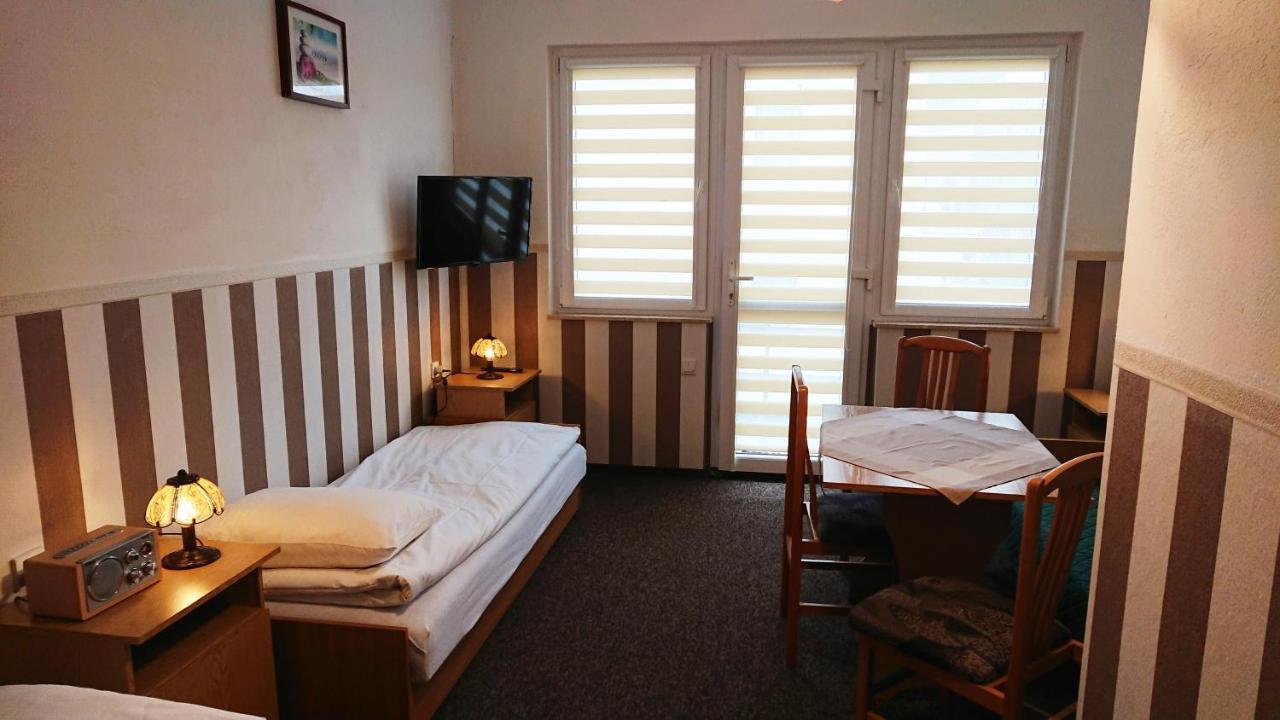 Ferienwohnung Ogrodowe Zacisze Jastrzębia Góra Exterior foto