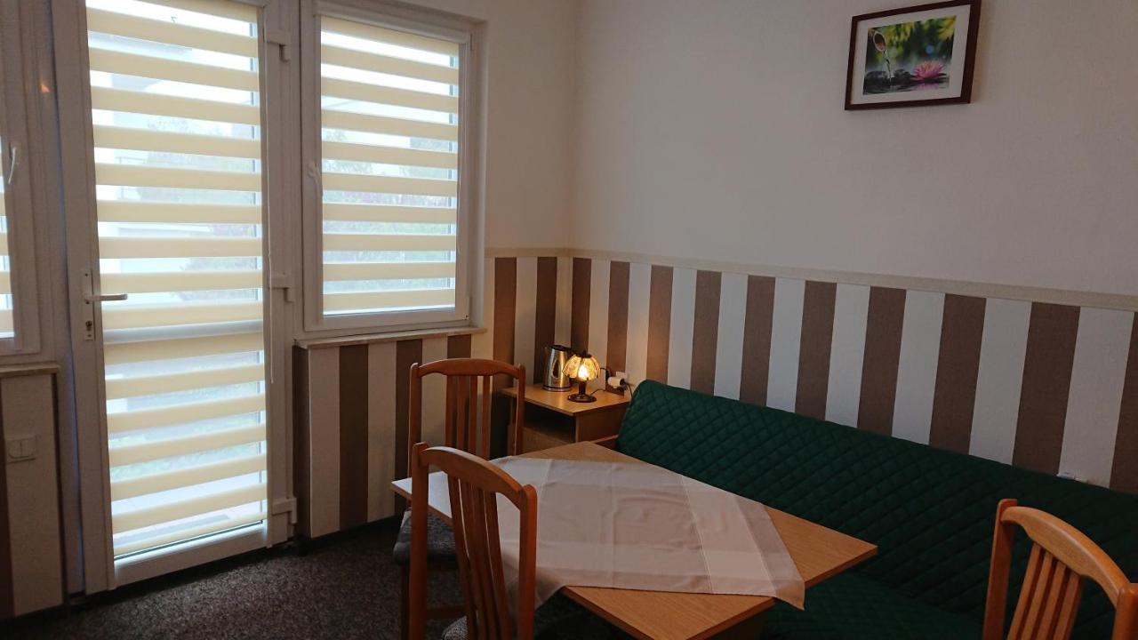 Ferienwohnung Ogrodowe Zacisze Jastrzębia Góra Exterior foto